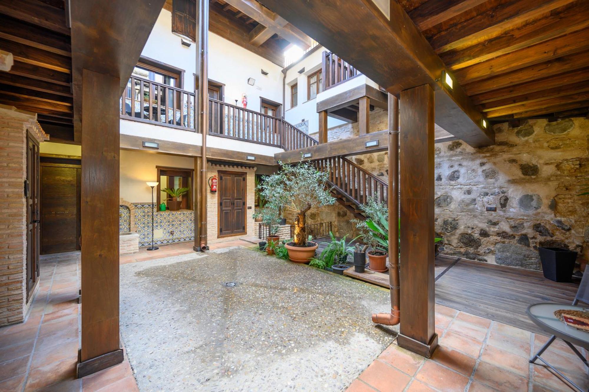 Apartamento El Patio de Toledo Exterior foto